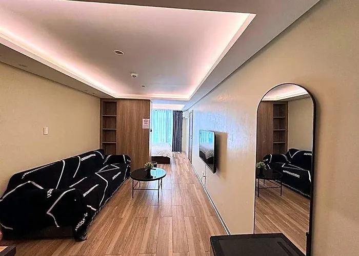 Lcondotel Units At Imperial Plaza Near Moa 호텔 Paranaque City